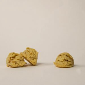 Raisins and Almond Petit Four